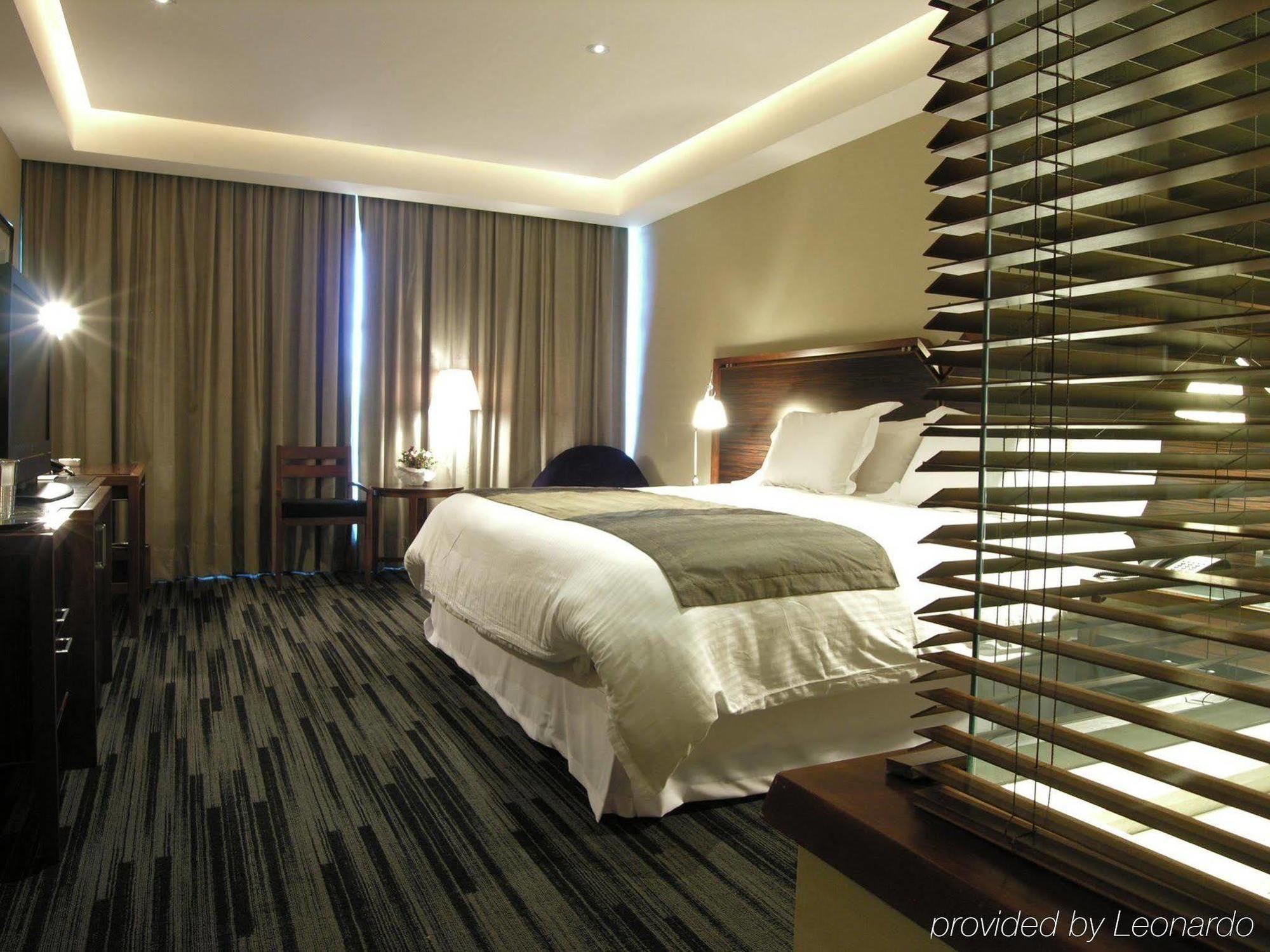 Hotel Dreams Valdivia Room photo